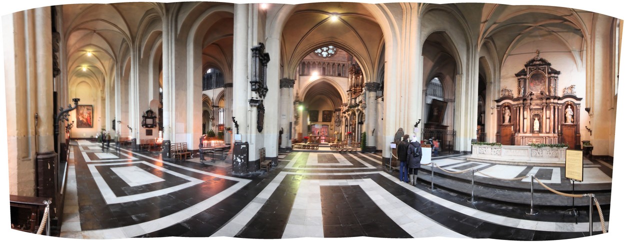 Liebfrauenkirche (Onze-Lieve-Vrouwekerk)